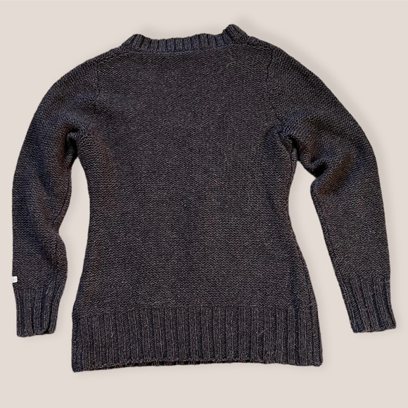 Columbia vintage women’s v neck sweater, size Medium - Picture 2 of 5